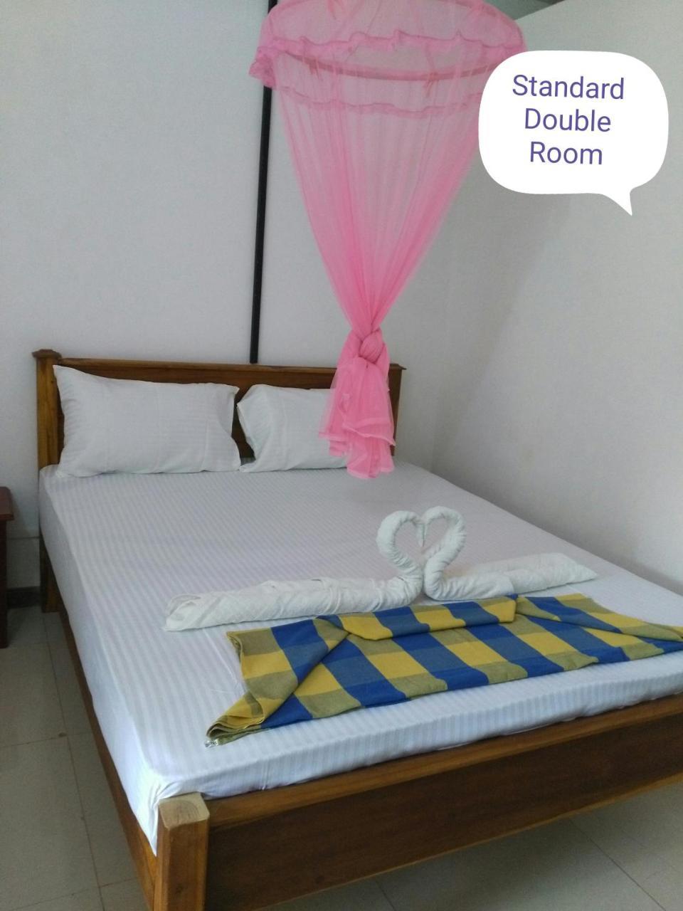 Golden Beach Inn Trincomalee Exterior photo